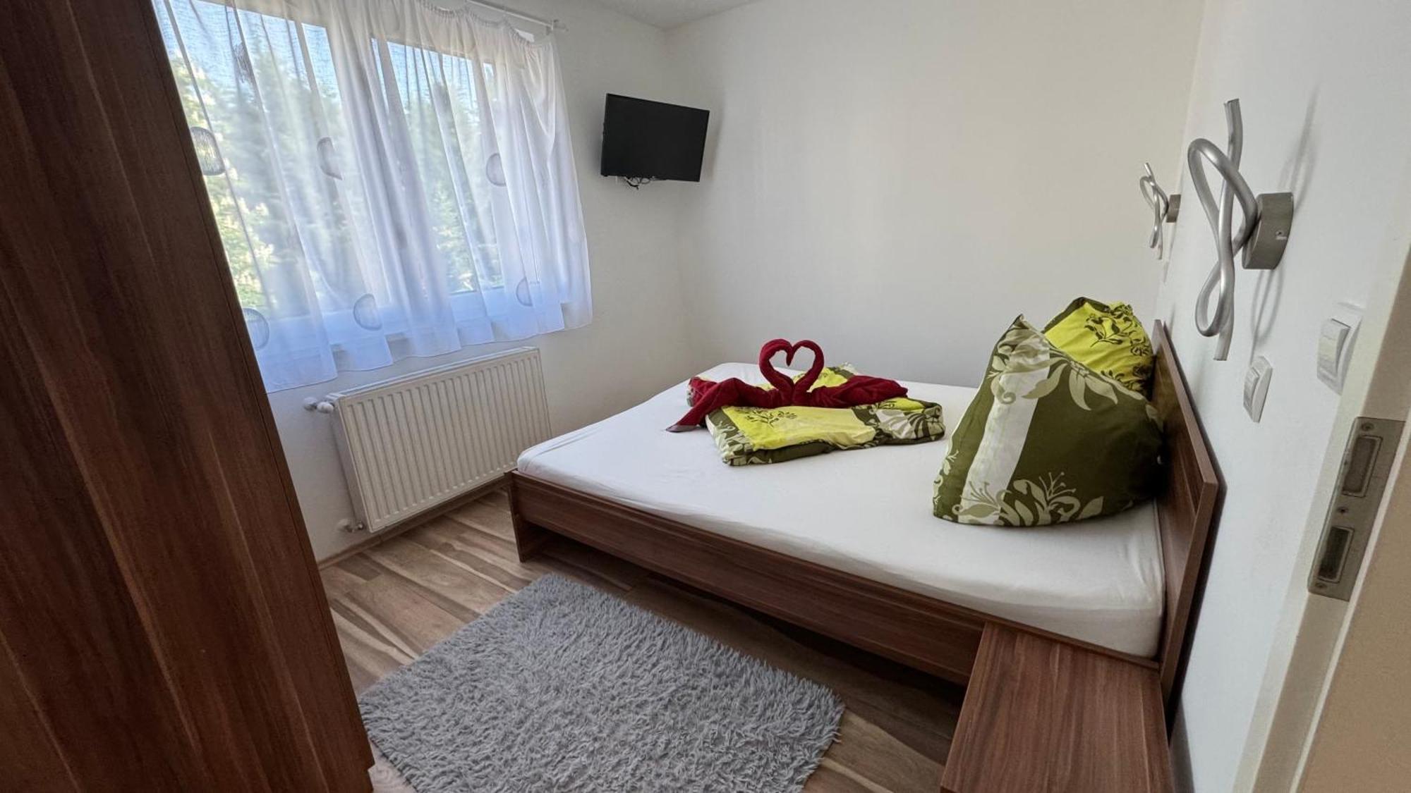 Timi Wellness Apartman Siofok Exterior photo